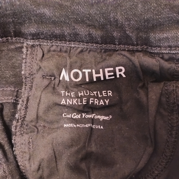 MOTHER The Hustler Ankle Fray In Cat Got Your Tongue Black Jeans, Size 26 - Picture 9 of 16